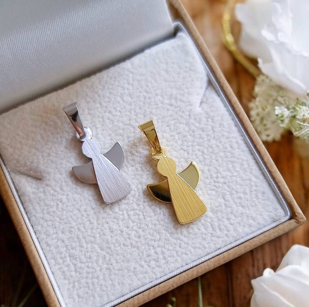 Schutzengel-Anhänger in Silber und Gold für Taufketten